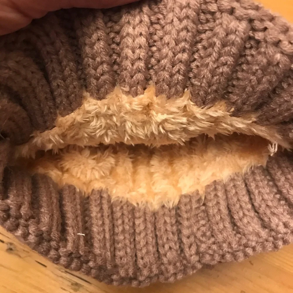 ⛄️Single Fur Ball Beanie Hat
